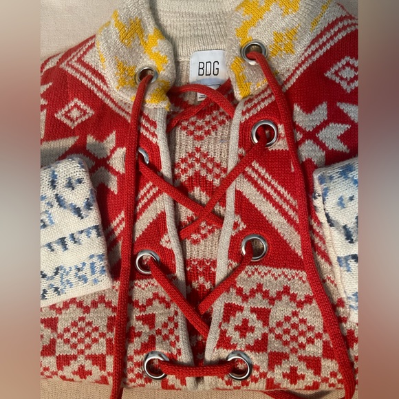 Warm crop sweater, apres ski style - Picture 4 of 4